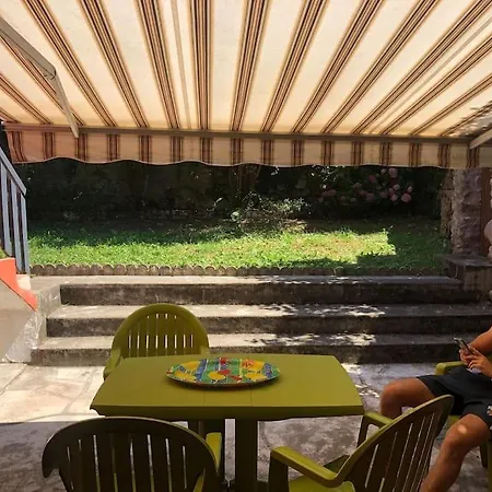 Joli Avec Terrasse Et Jardin - Vue Sur Montagne Apartmán Bagnères-de-Bigorre