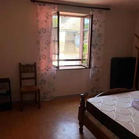 Joli Avec Terrasse Et Jardin - Vue Sur Montagne Apartment Bagnères-de-Bigorre