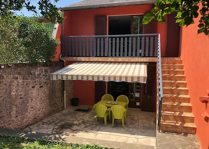 Joli Avec Terrasse Et Jardin - Vue Sur Montagne Appartement *