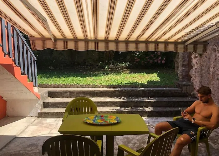 Joli Avec Terrasse Et Jardin - Vue Sur Montagne Appartement Bagnères-de-Bigorre