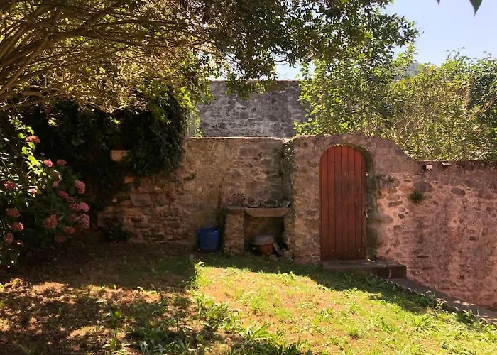 Appartement Joli Avec Terrasse Et Jardin - Vue Sur Montagne *